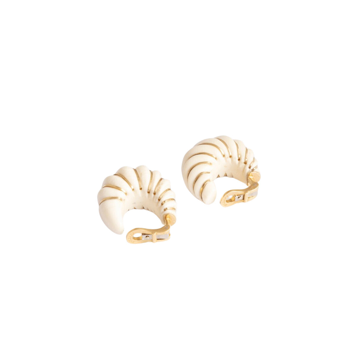 Boucles d'oreilles BULGARI formant clips en ivoire et fils torsadés en or jaune 18 carats - Castafiore