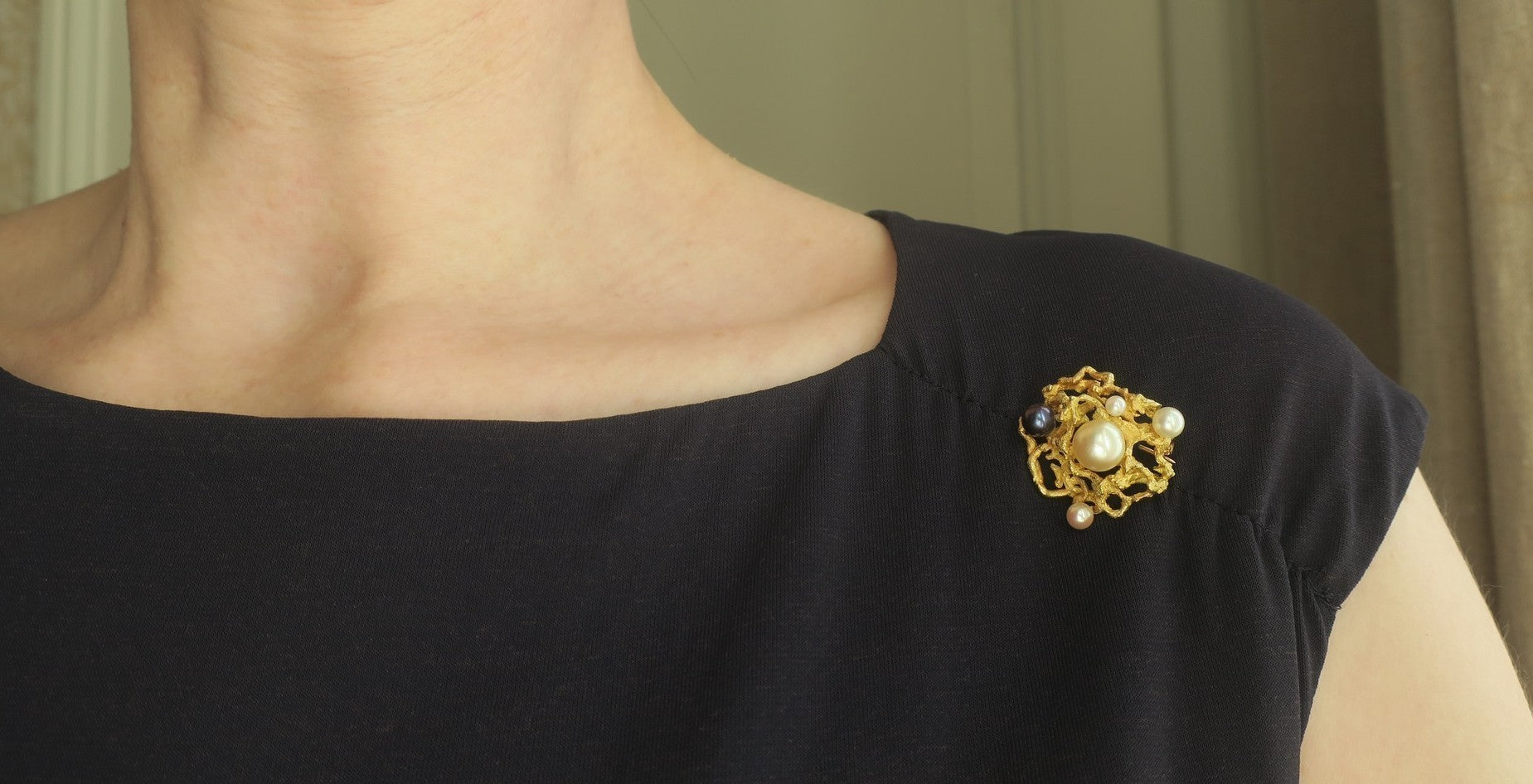 Gold and Pearl Brooch Pin