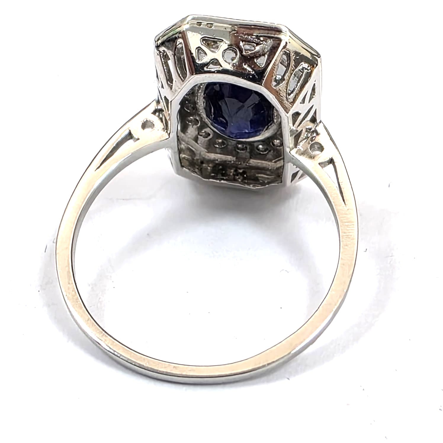 "Entourage" Ring in White Gold, Sapphire, and Diamonds