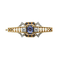 Brooch made of yellow gold, platinum, sapphires, and diamonds