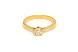 Bague Solitaire en or jaune et diamant