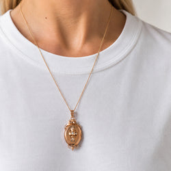 Rose gold and Pearl Medal