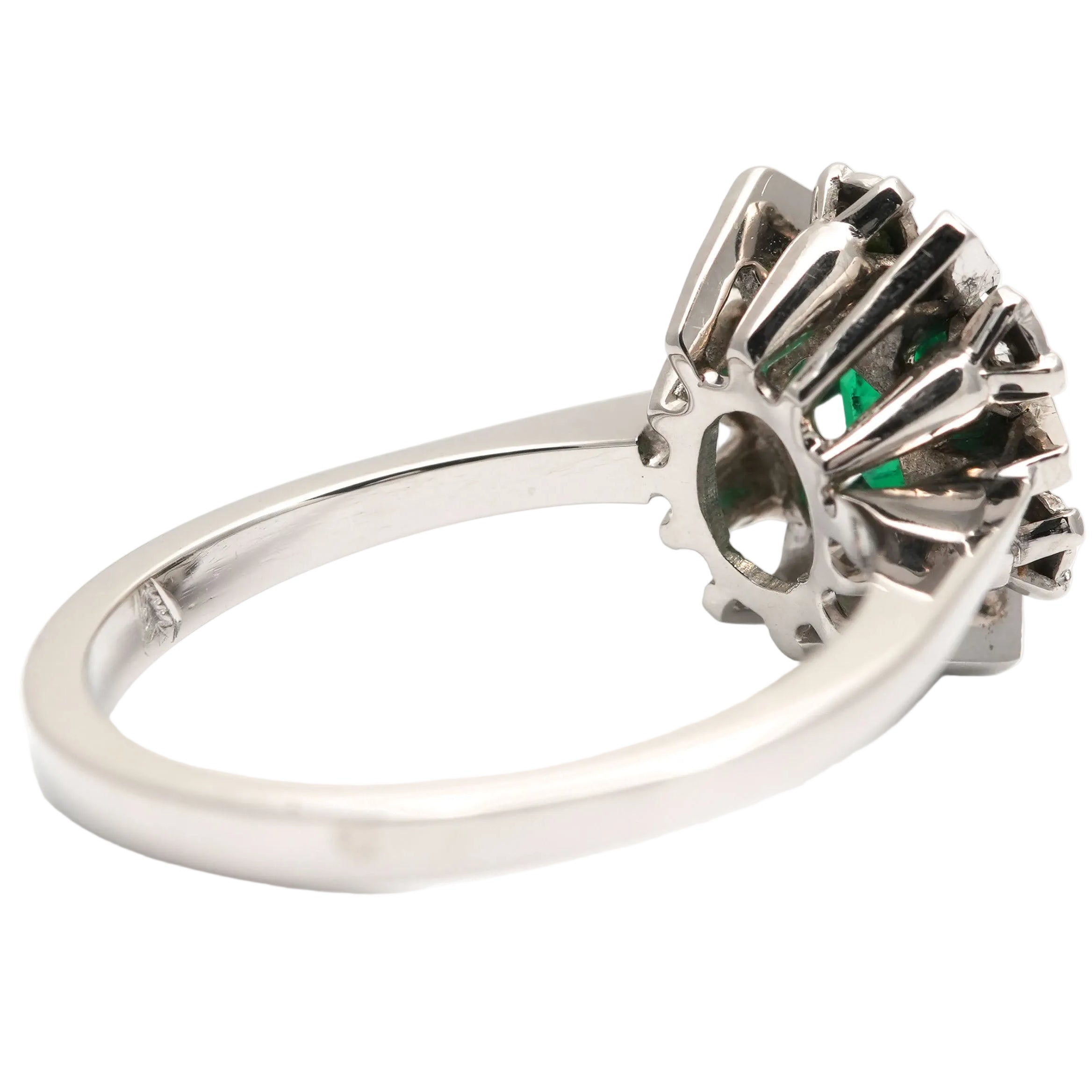 "Entourage" Ring in White Gold, Emerald, and Diamonds