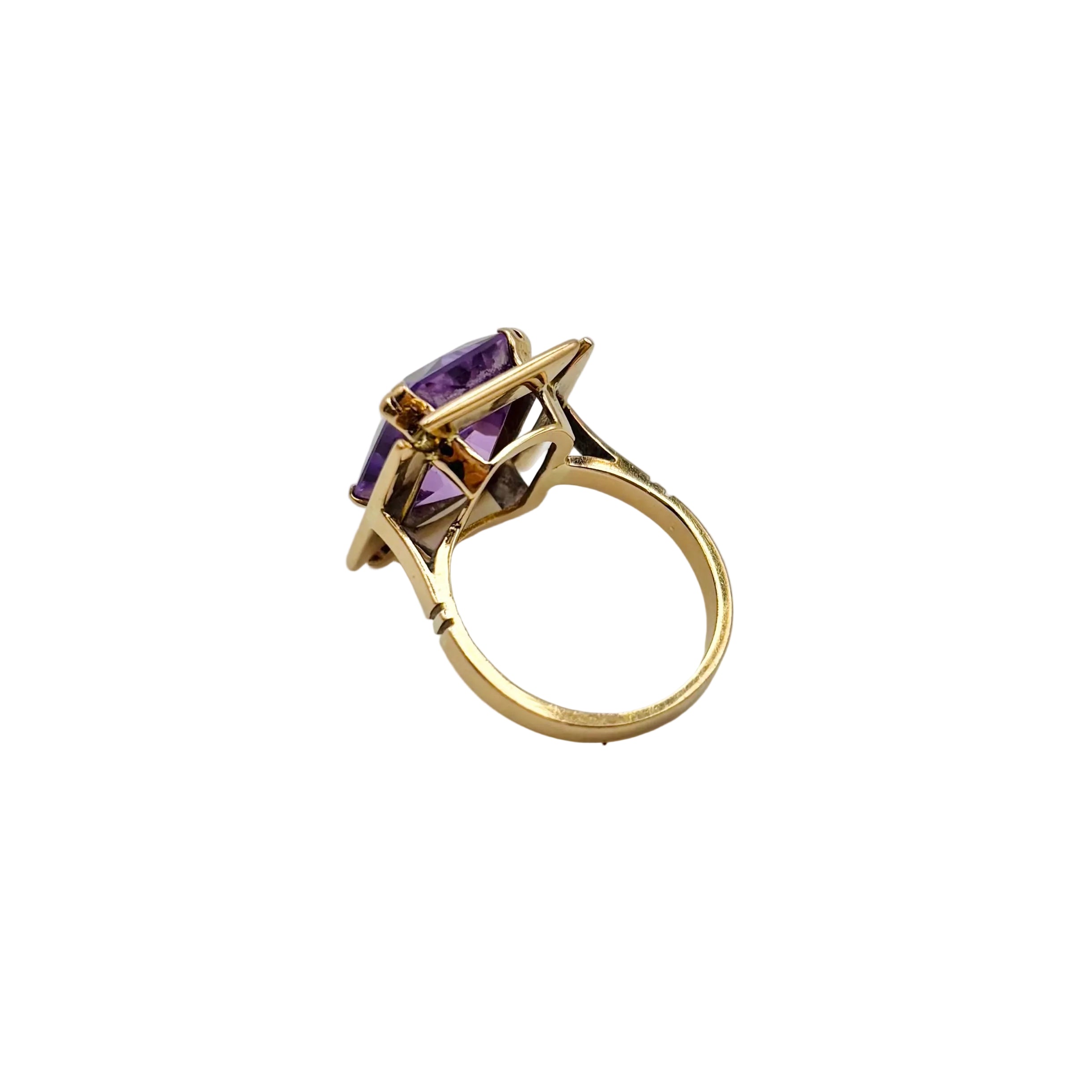 Rose gold and Amethyst Solitaire Ring