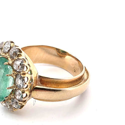 "Entourage" Ring in Yellow Gold, Emerald, and Diamonds