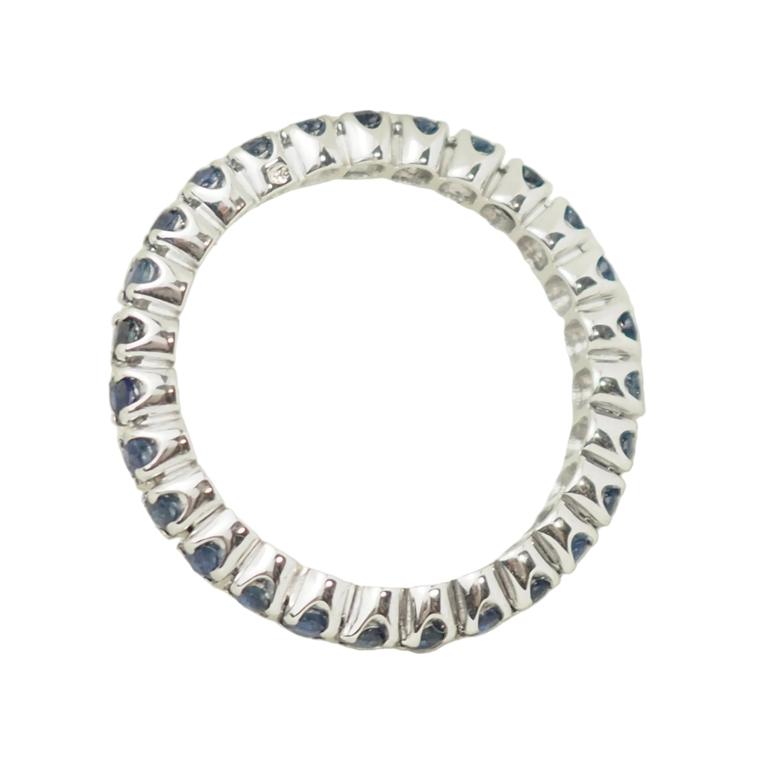 Bague Alliance en or blanc et saphirs