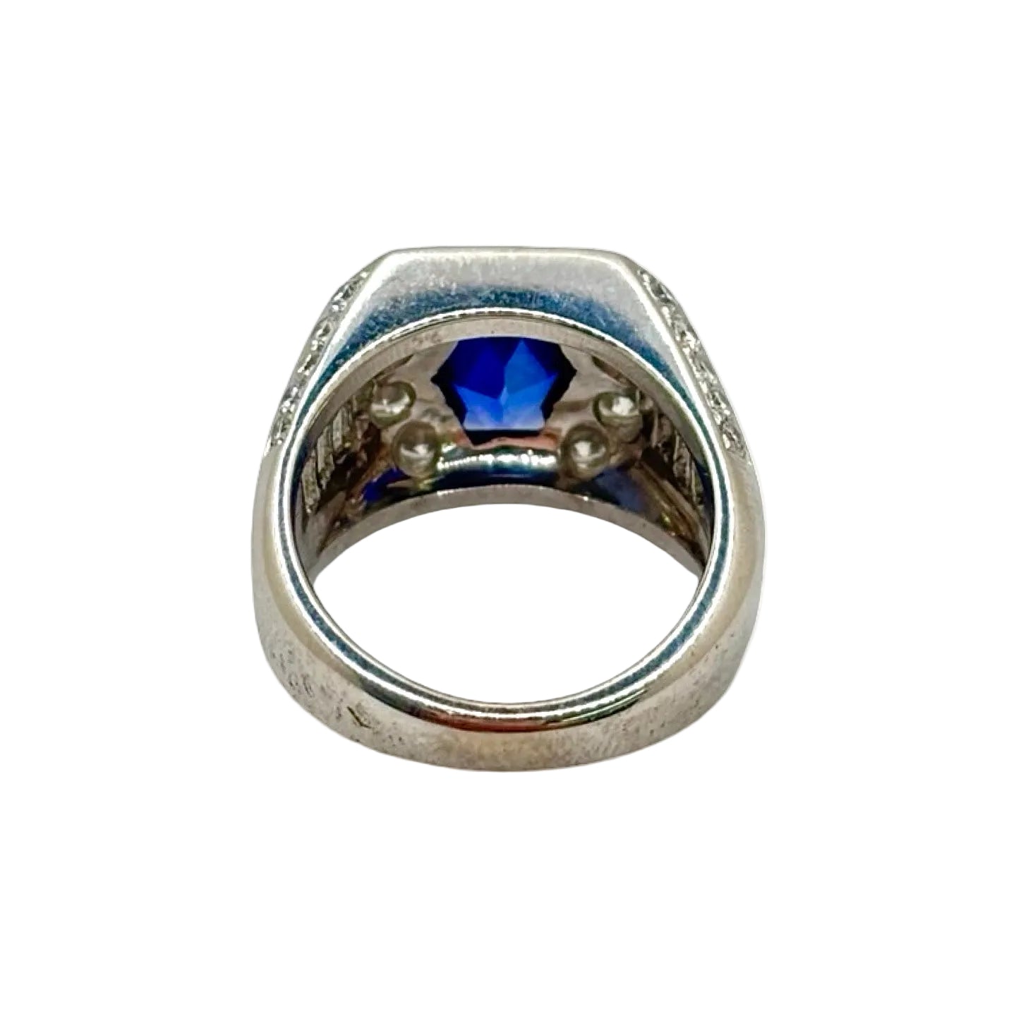 Tank Ring in White Gold, Sapphire, and Diamonds