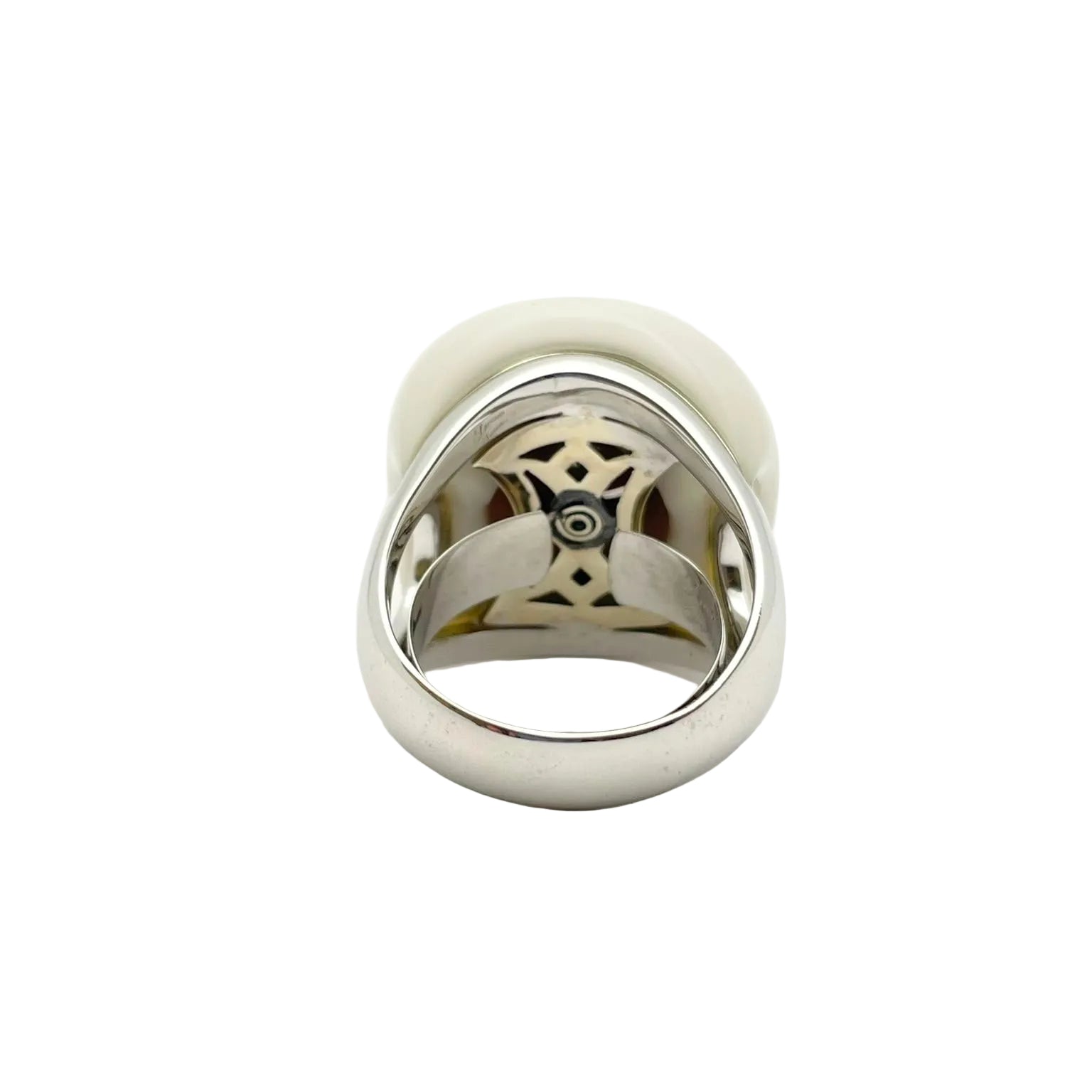 LUCIANO SOMENZI Cocktail Ring in white gold, Agate, Coral, and Diamonds