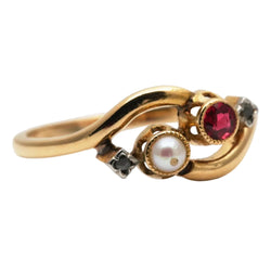 "Toi & Moi" Ring in yellow gold, with a pearl, Ruby, and Diamonds