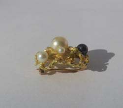 Gold and Pearl Brooch Pin
