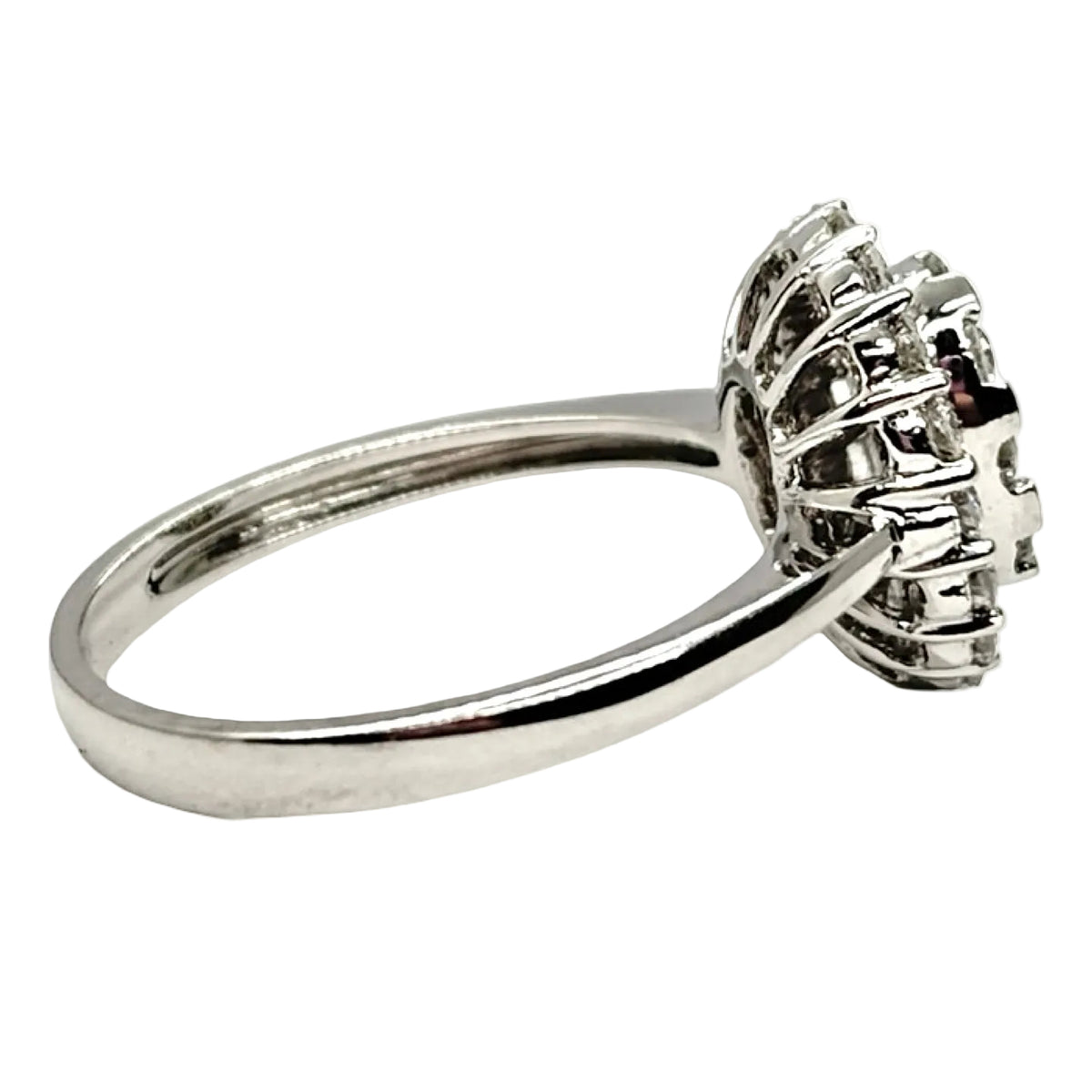 "Entourage" Ring in White Gold and Diamonds