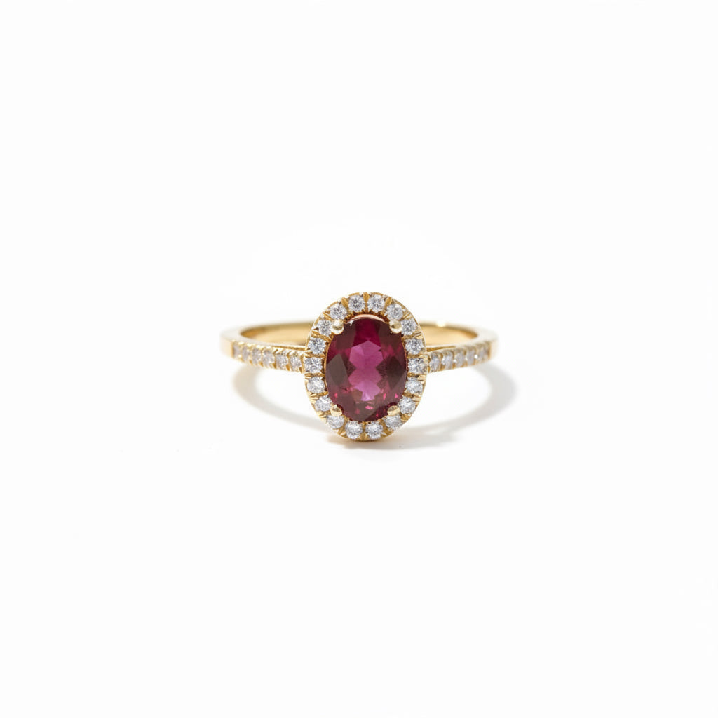Ring in yellow gold and ruby