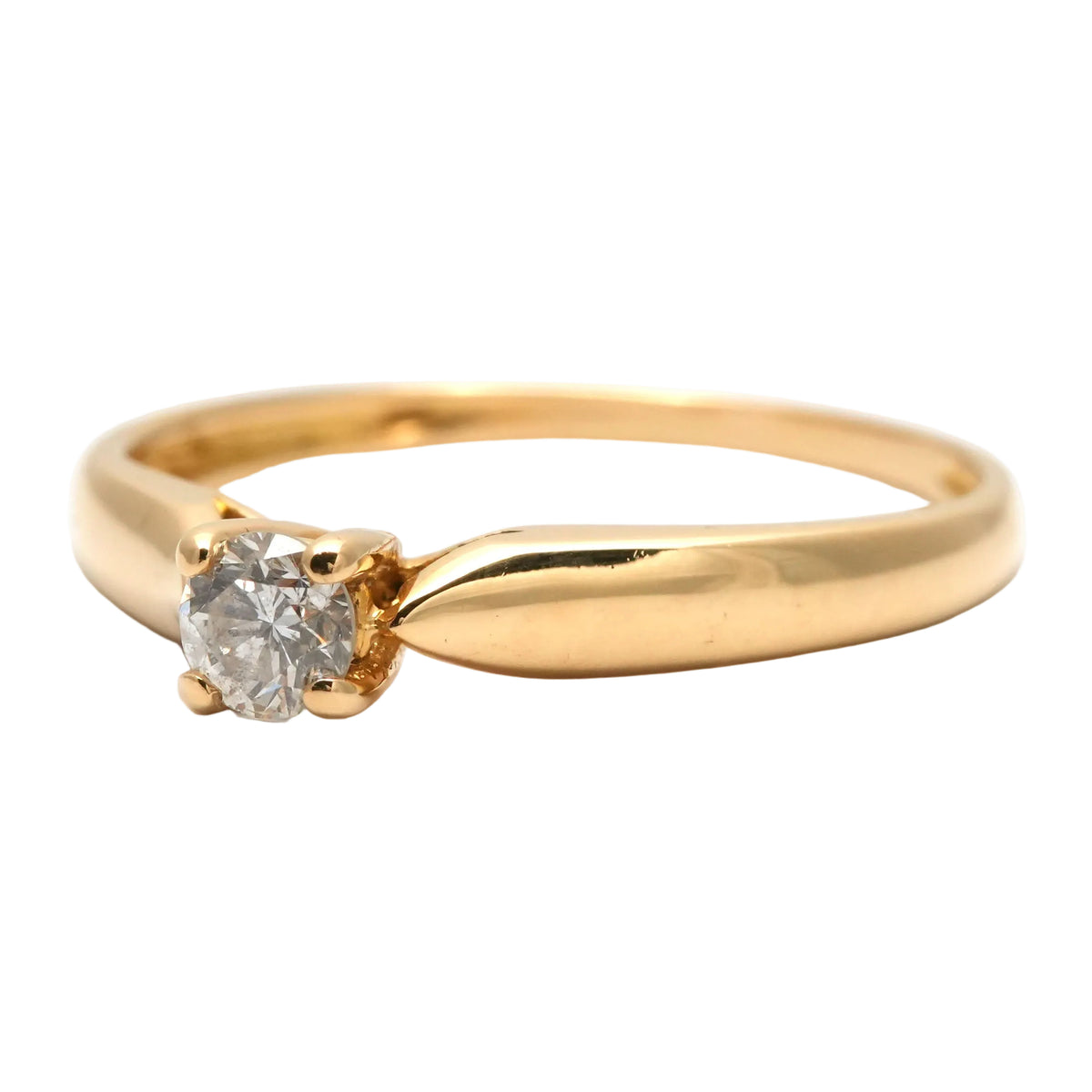 Yellow Gold Solitaire Ring with Diamond