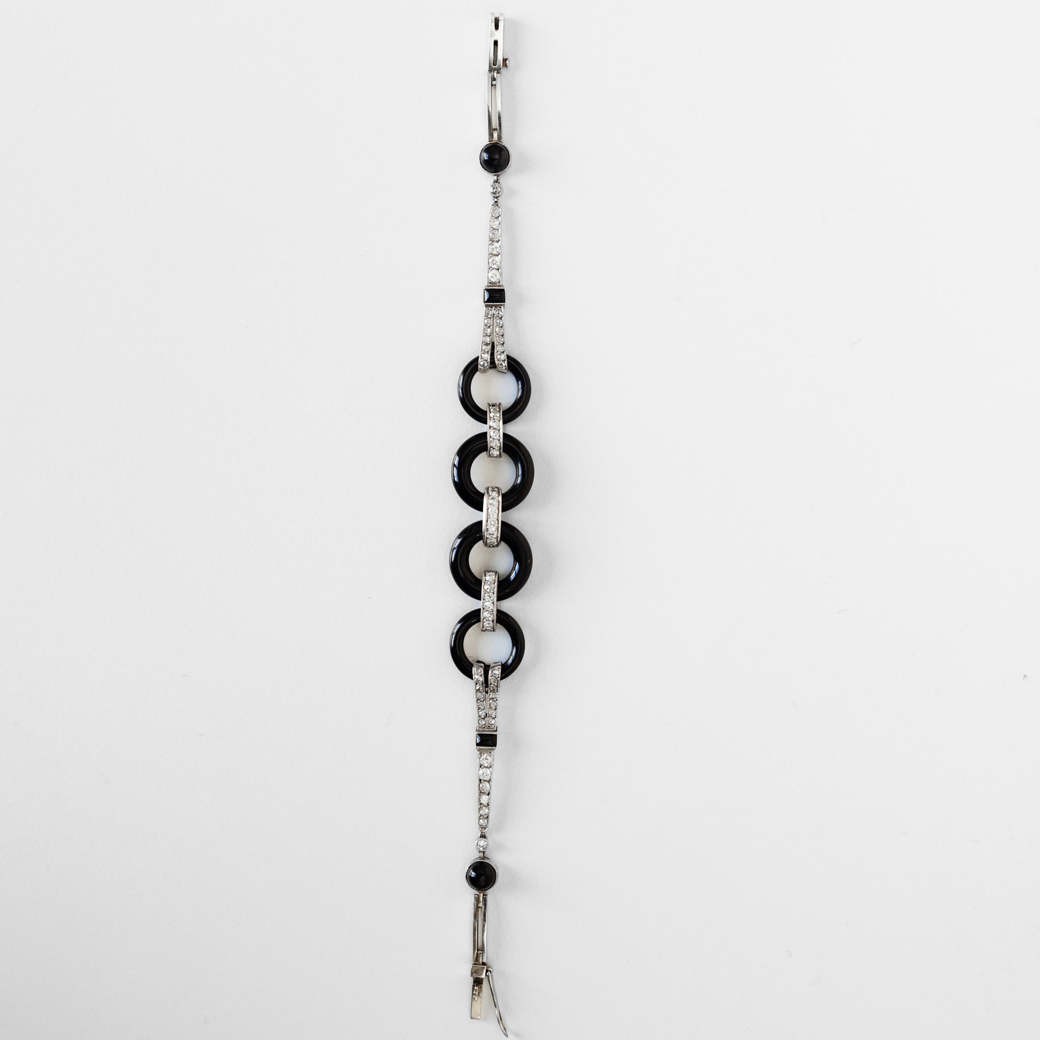 Bracelet in white gold, onyx and diamonds