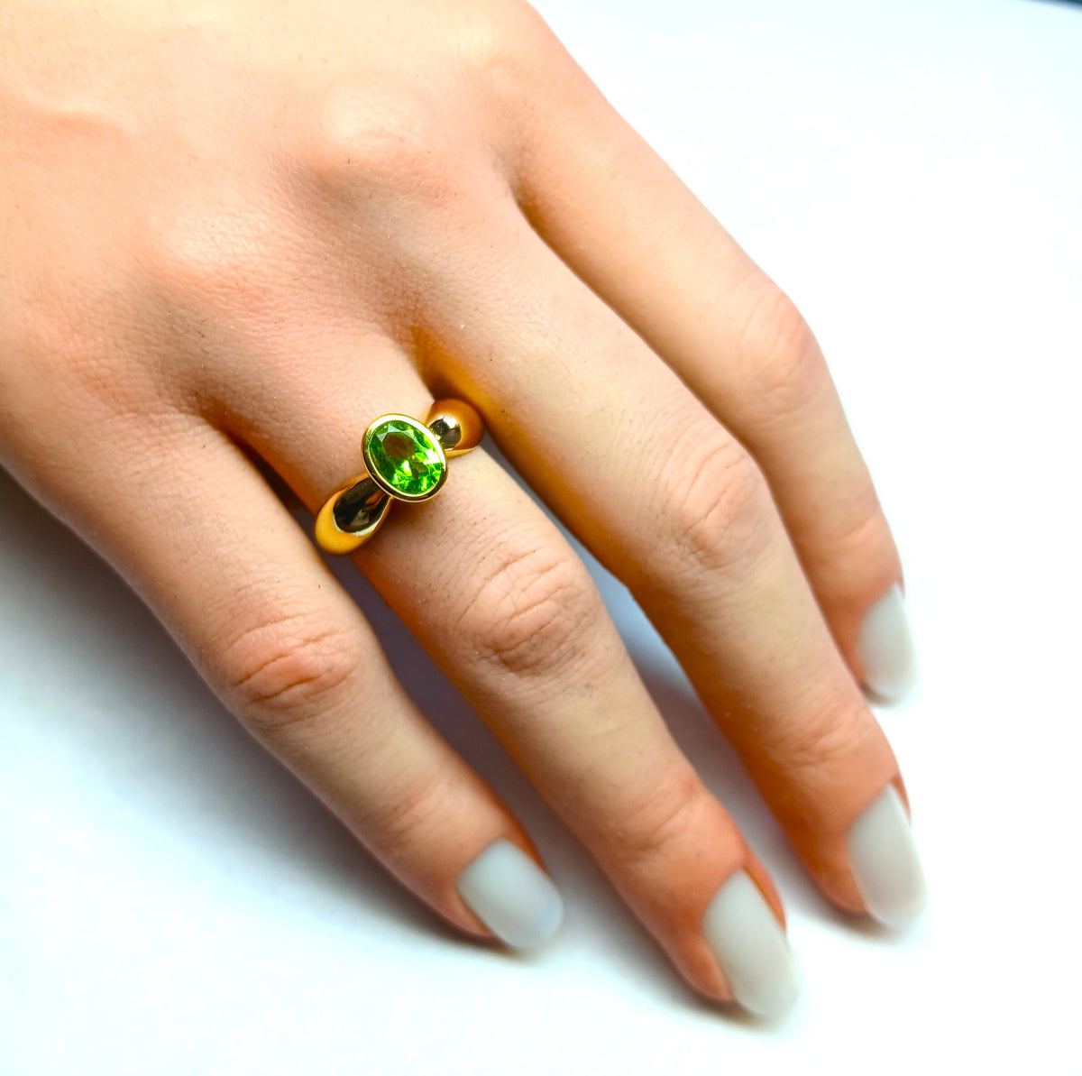 Yellow Gold Solitaire Ring with Peridot