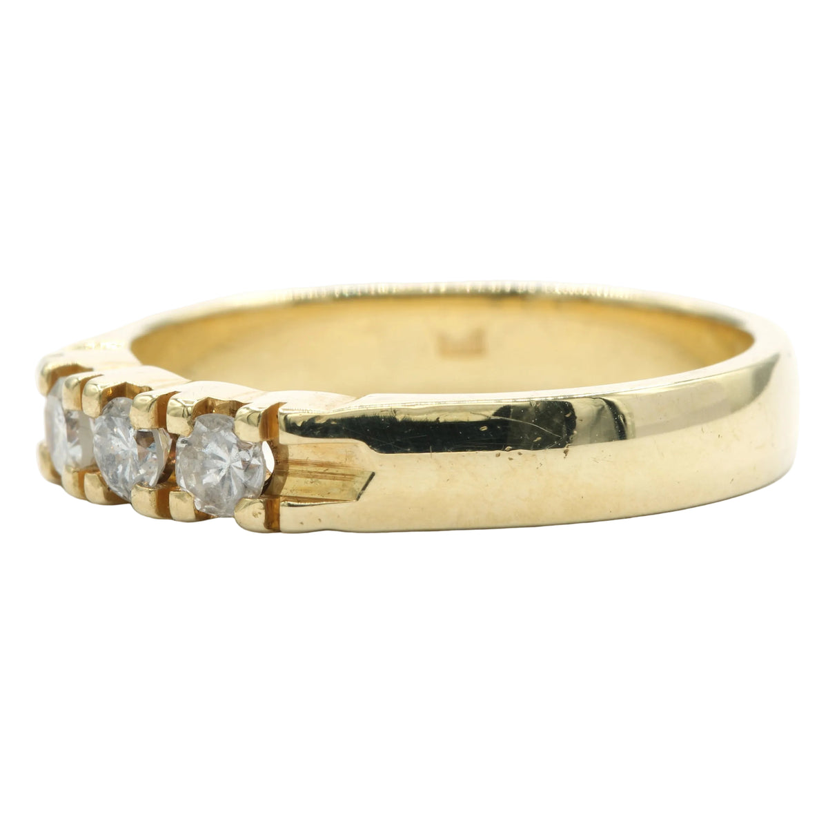 Trilogy Ring in Yellow Gold and Diamonds