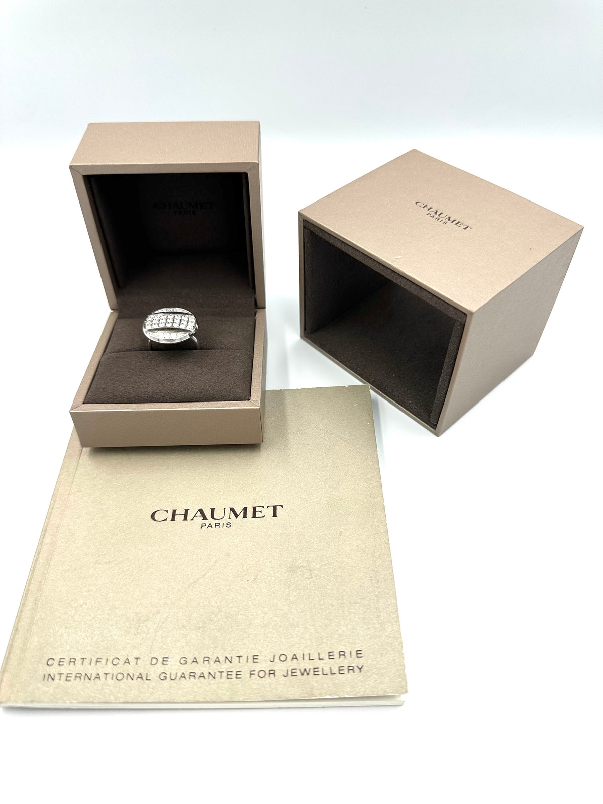 CHAUMET "Class One Croisière" Cocktail Ring in white gold and diamonds