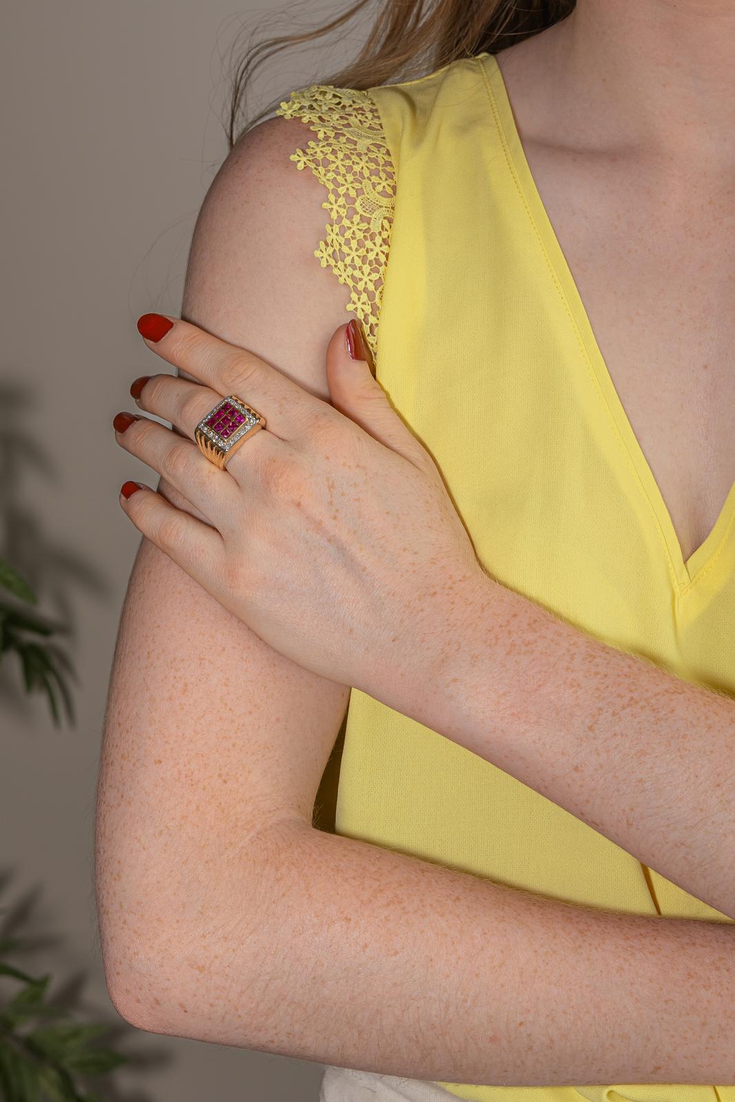 Bague Chevalière Or jaune Rubis