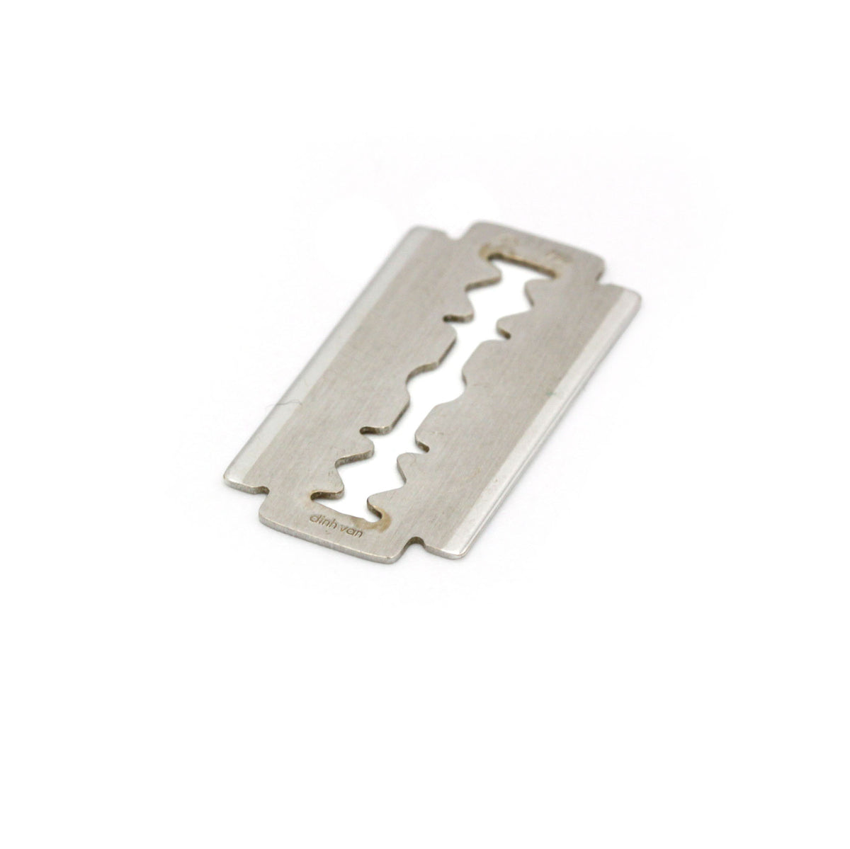 Pendentif DINH VAN Lame de Rasoir en or blanc