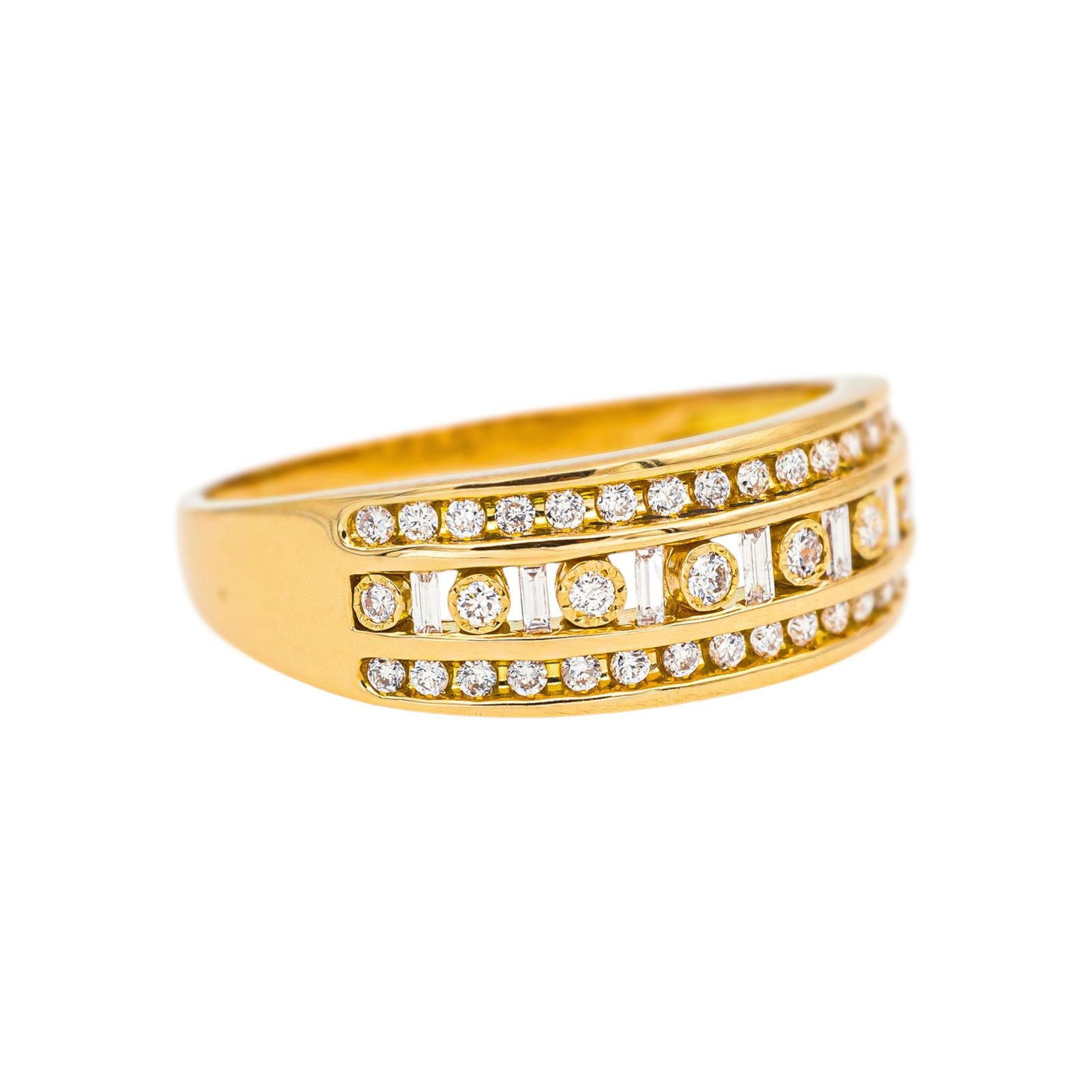 Band Ring, Yellow gold with Diamond
