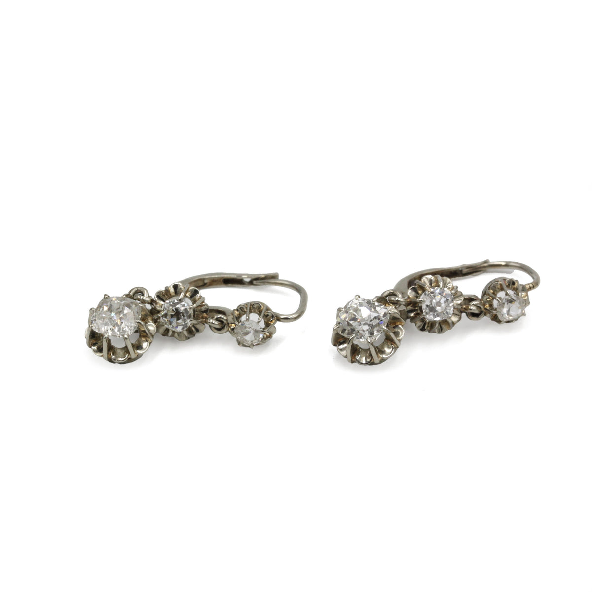Boucles d'oreilles Dormeuses en or blanc et diamants