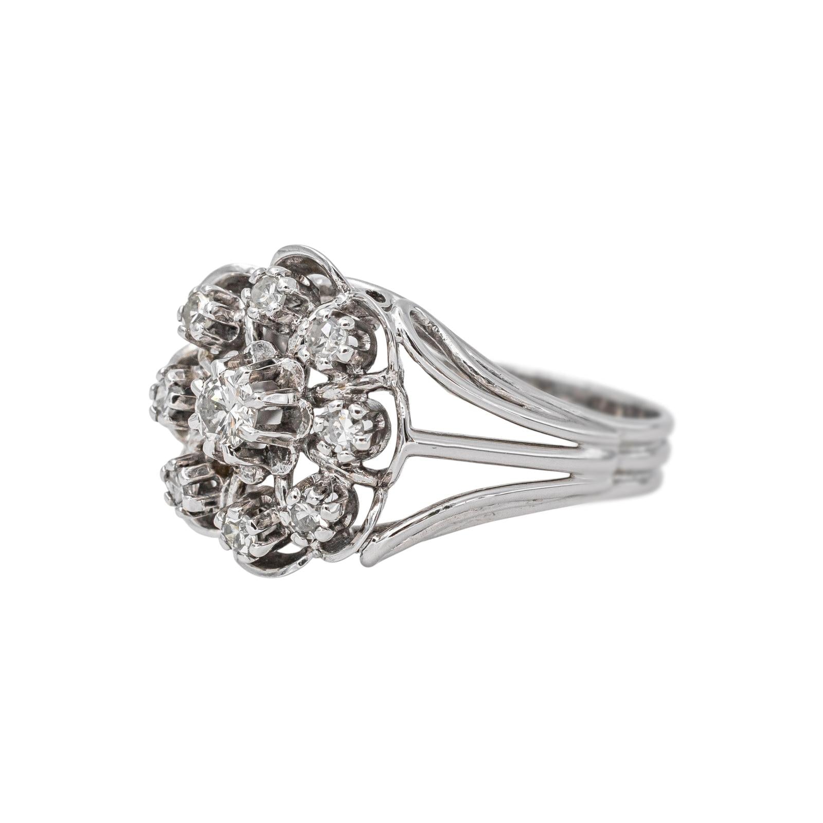 White Gold Daisy Ring with Diamond