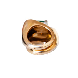 Ring in yellow gold and emerald