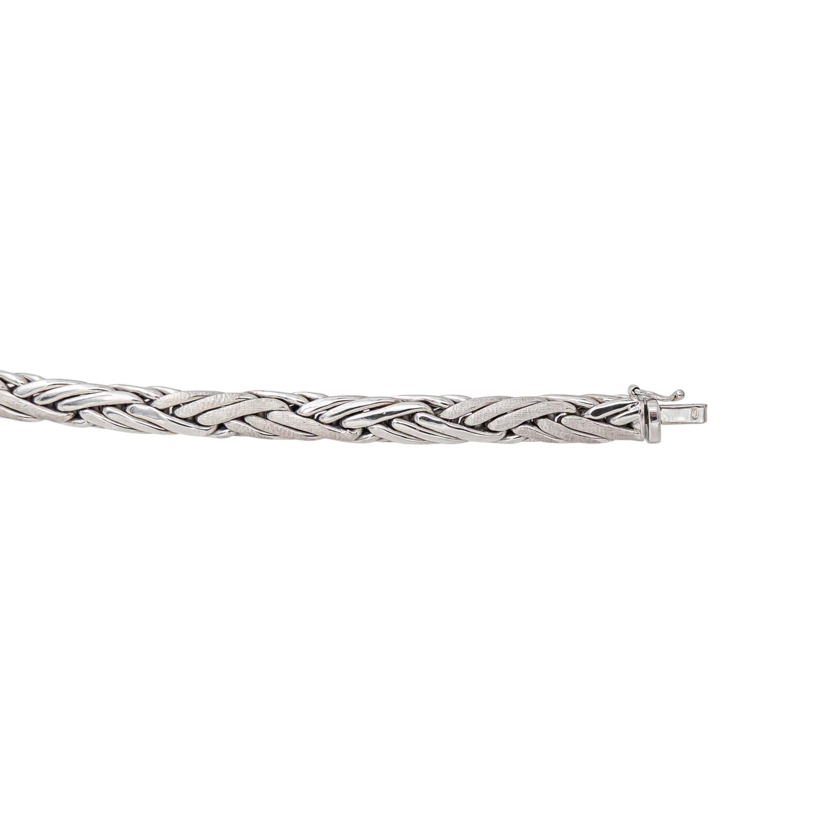 White Gold Link Necklace