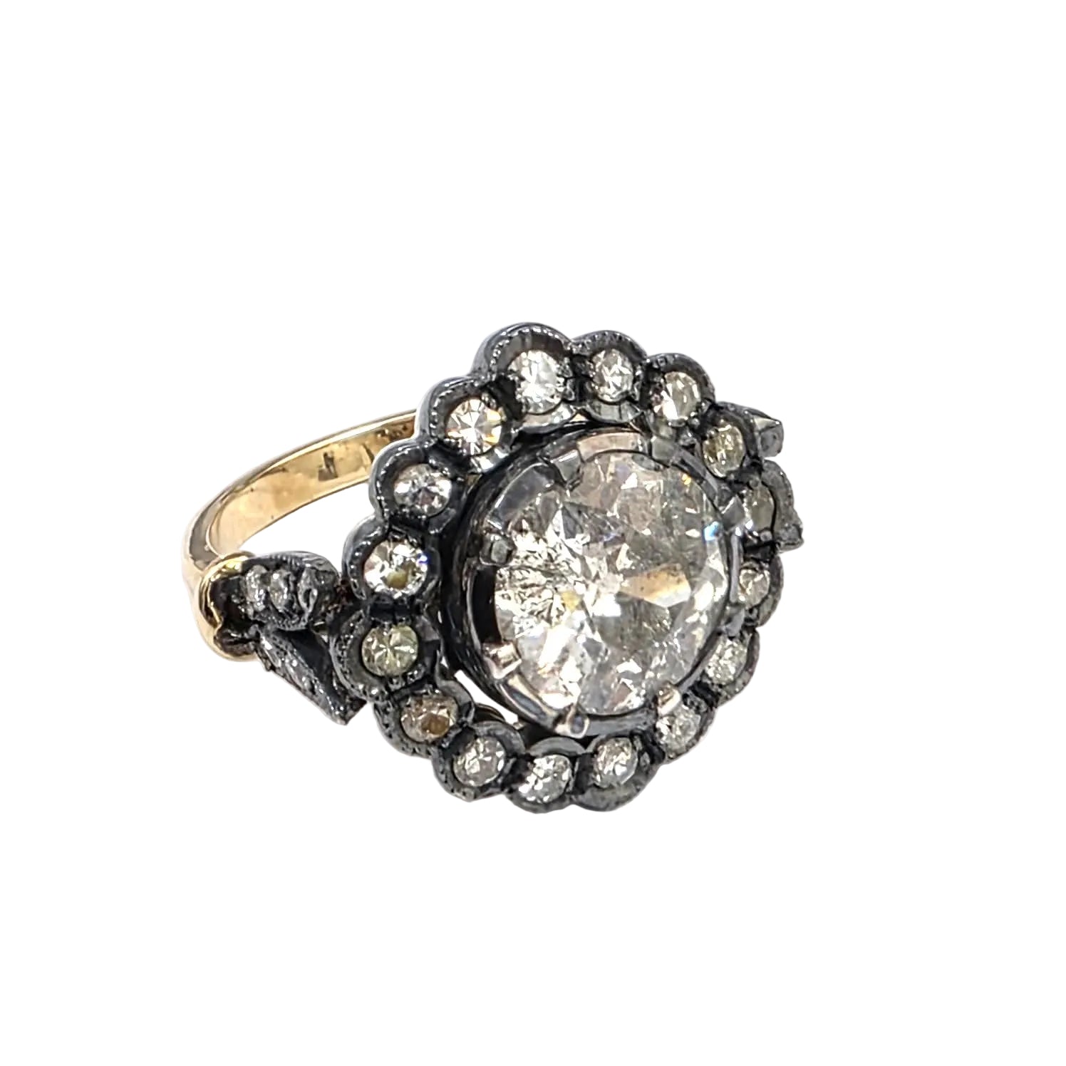 Entourage Ring in yellow gold, silver, and diamonds