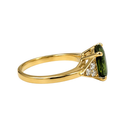 Rose gold Solitaire Ring with Sapphire and Diamonds