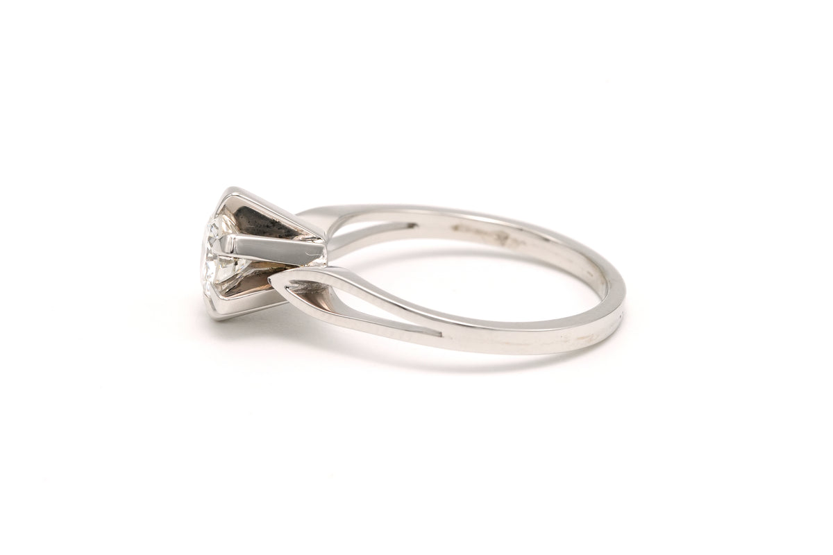 Bague Solitaire en or blanc et diamants