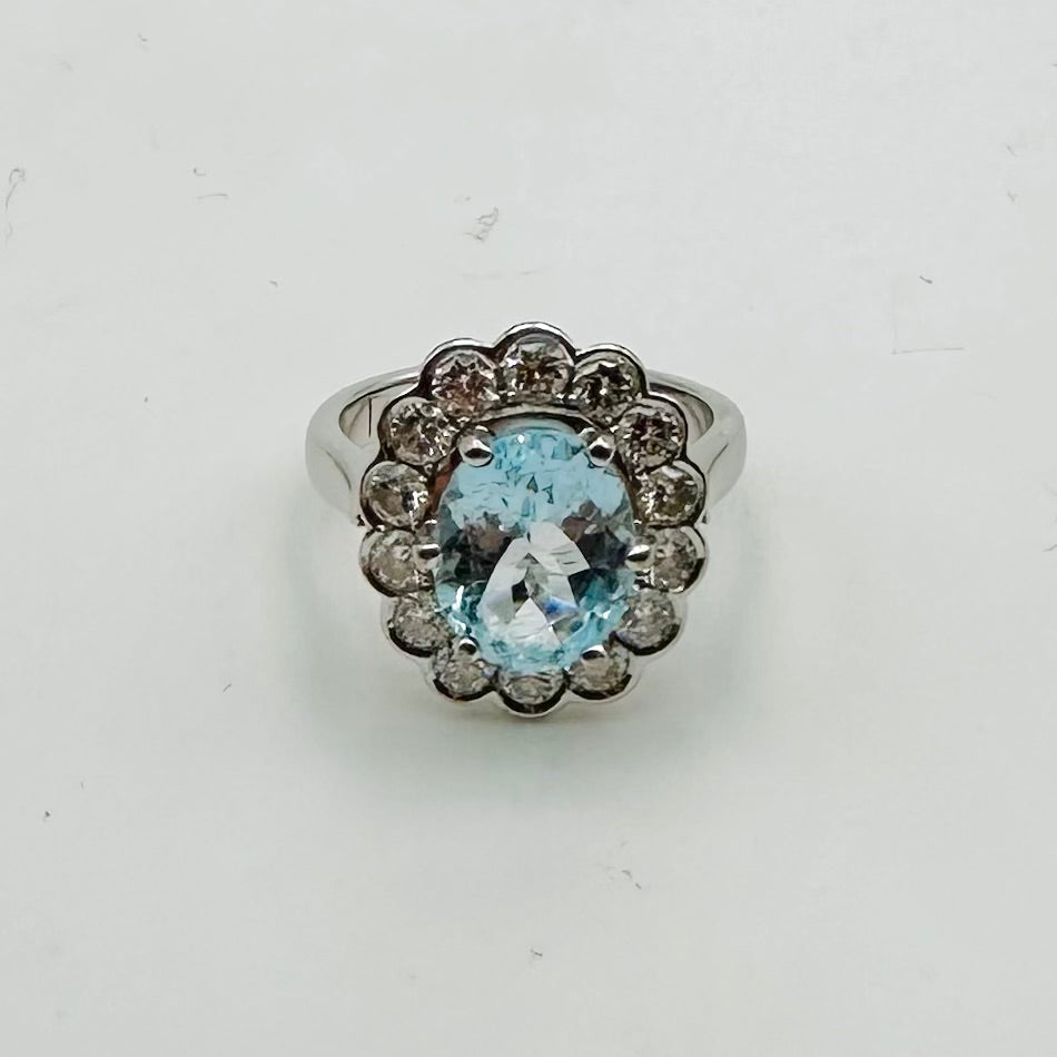 Marguerite Ring in White gold, Aquamarine and Diamonds