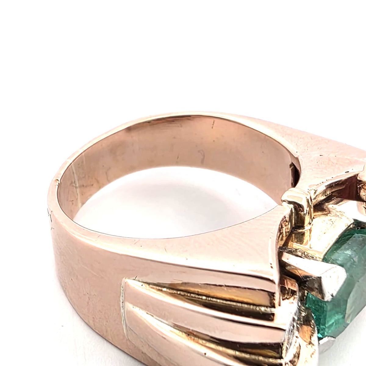 Tank Ring in yellow gold, Emerald, Ruby, and Diamonds