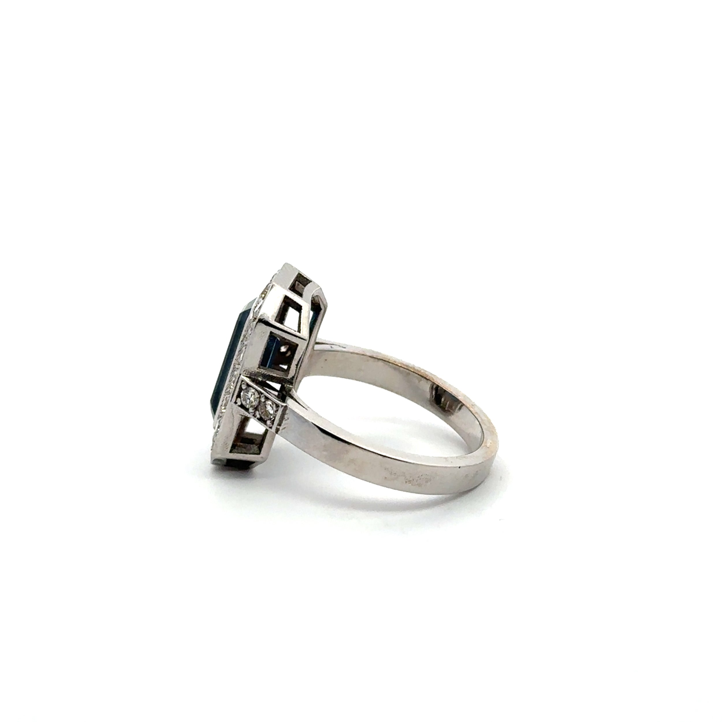 "Entourage" Ring in White Gold, Topaz, and Diamonds