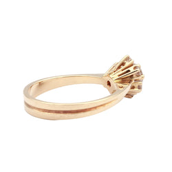 Bague Marguerite en or jaune et diamants
