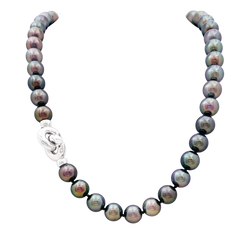 White Gold Pearl Necklace