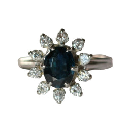 Marguerite Ring in White Gold, Sapphire, and Diamonds
