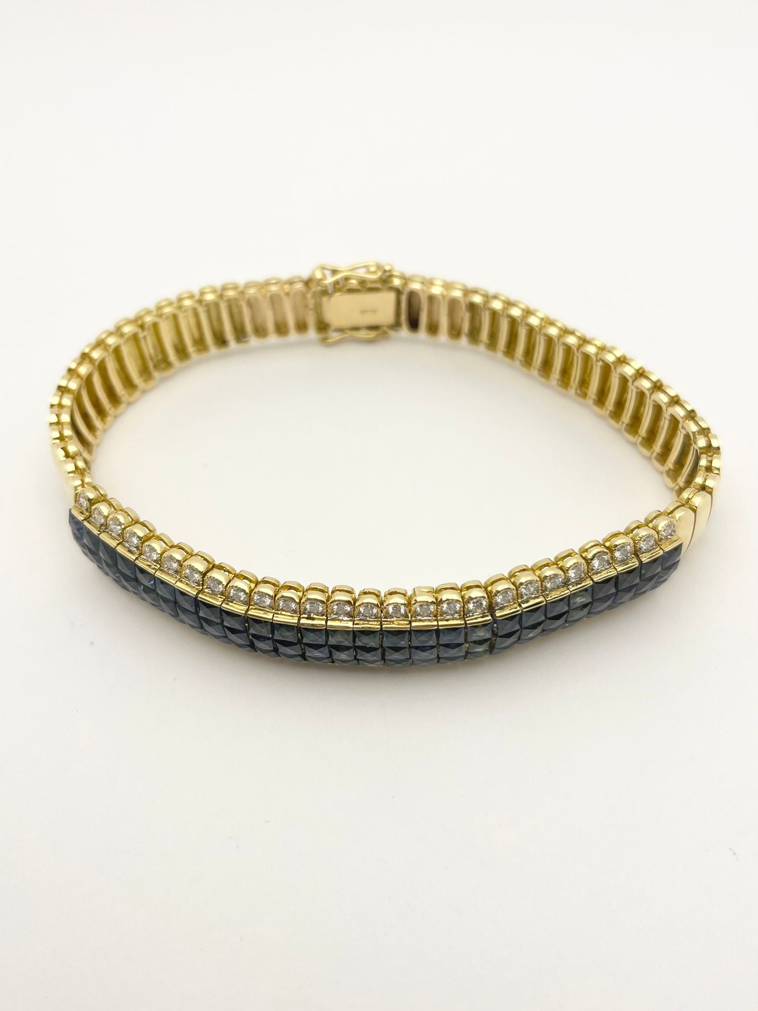 Bracelet Maille en or jaune, saphirs et diamants