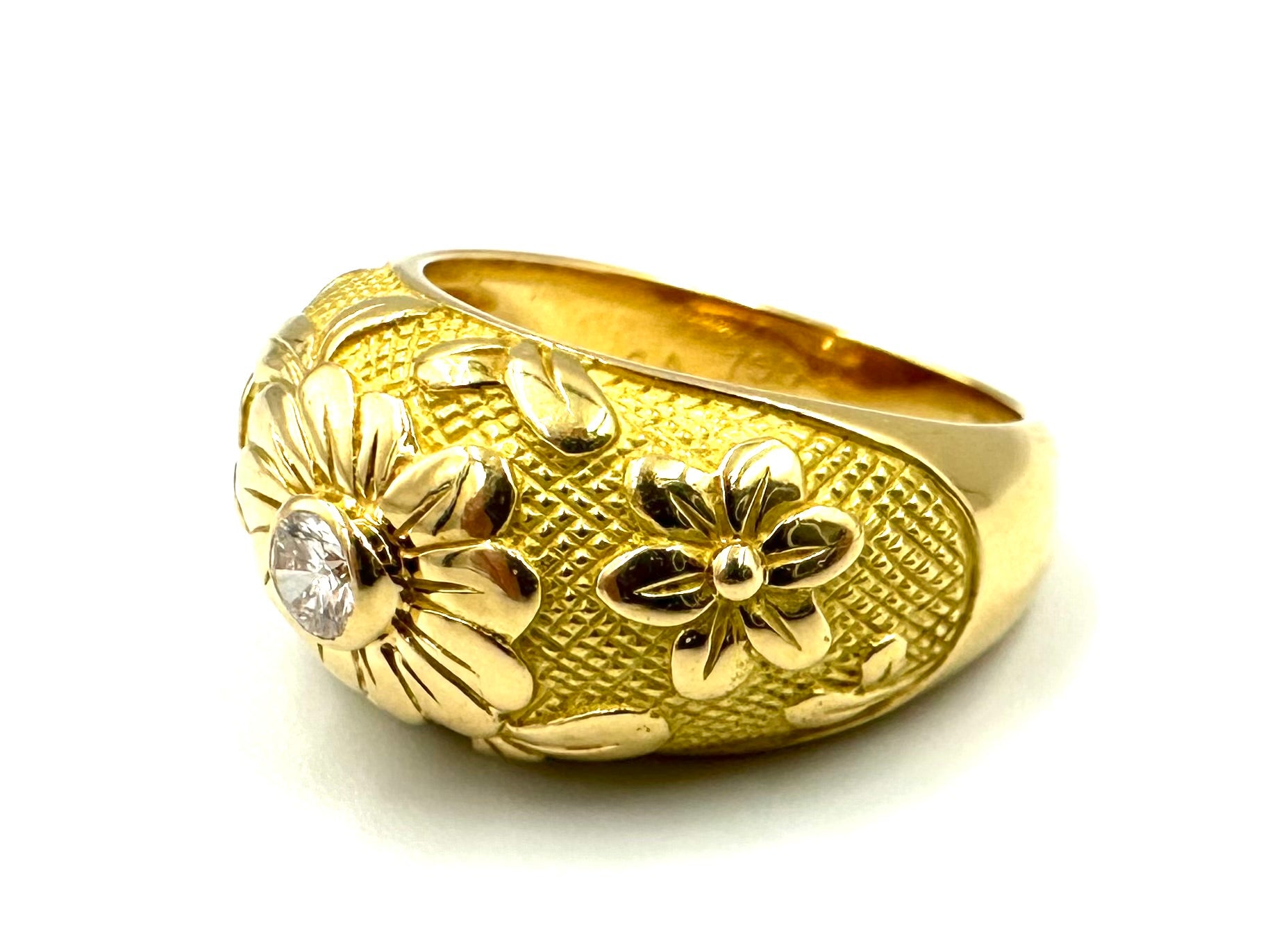 VAN CLEEF & ARPELS ring in yellow gold with diamonds
