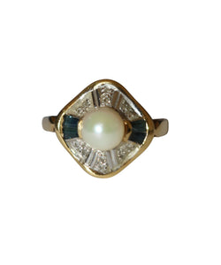 Bague en or jaune, saphirs, et perle