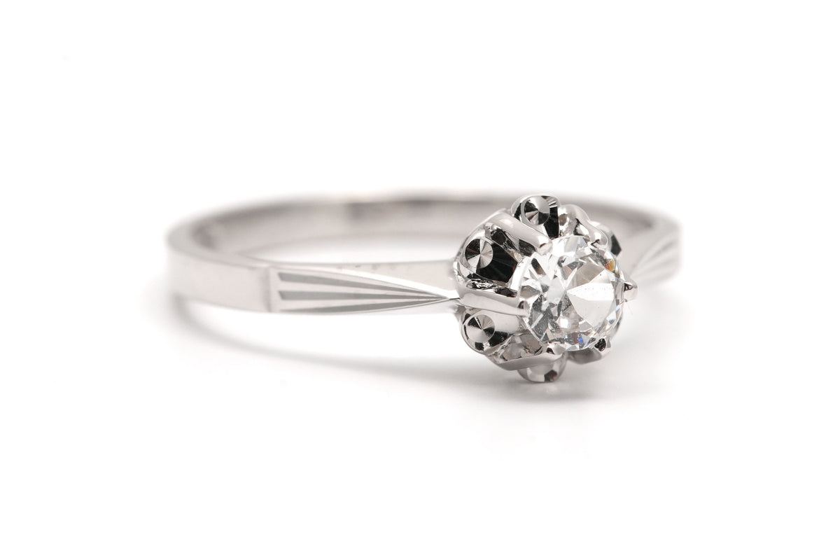 White Gold Solitaire Ring with Sapphire