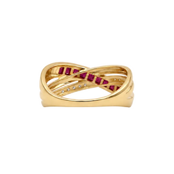 Yellow gold ring with rubies and diamonds