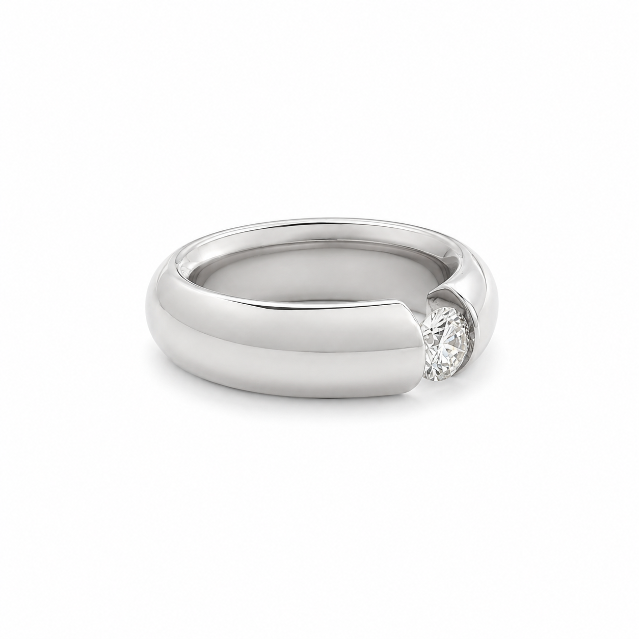 White Gold Solitaire Ring with Diamond