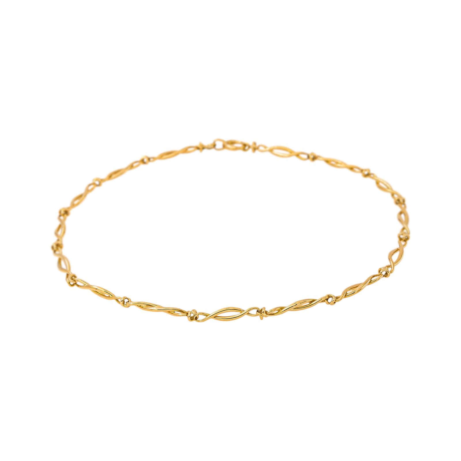 Yellow gold necklace