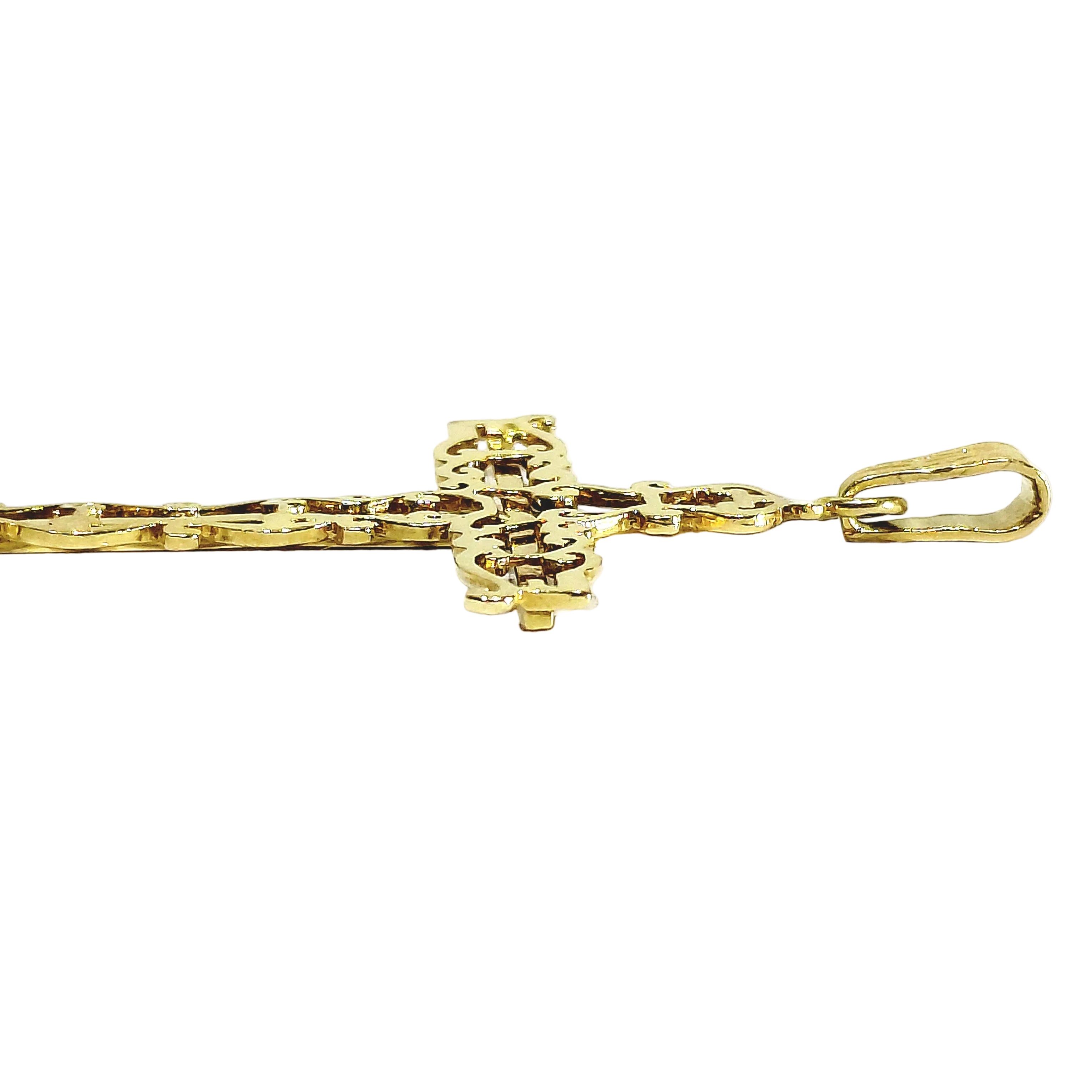 Yellow gold pendant