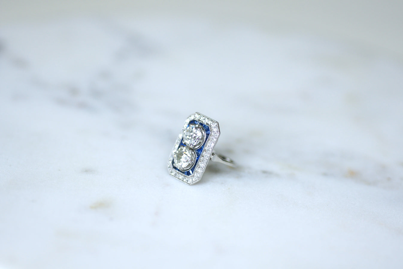 Bague Toi & Moi en platine, saphirs et diamants