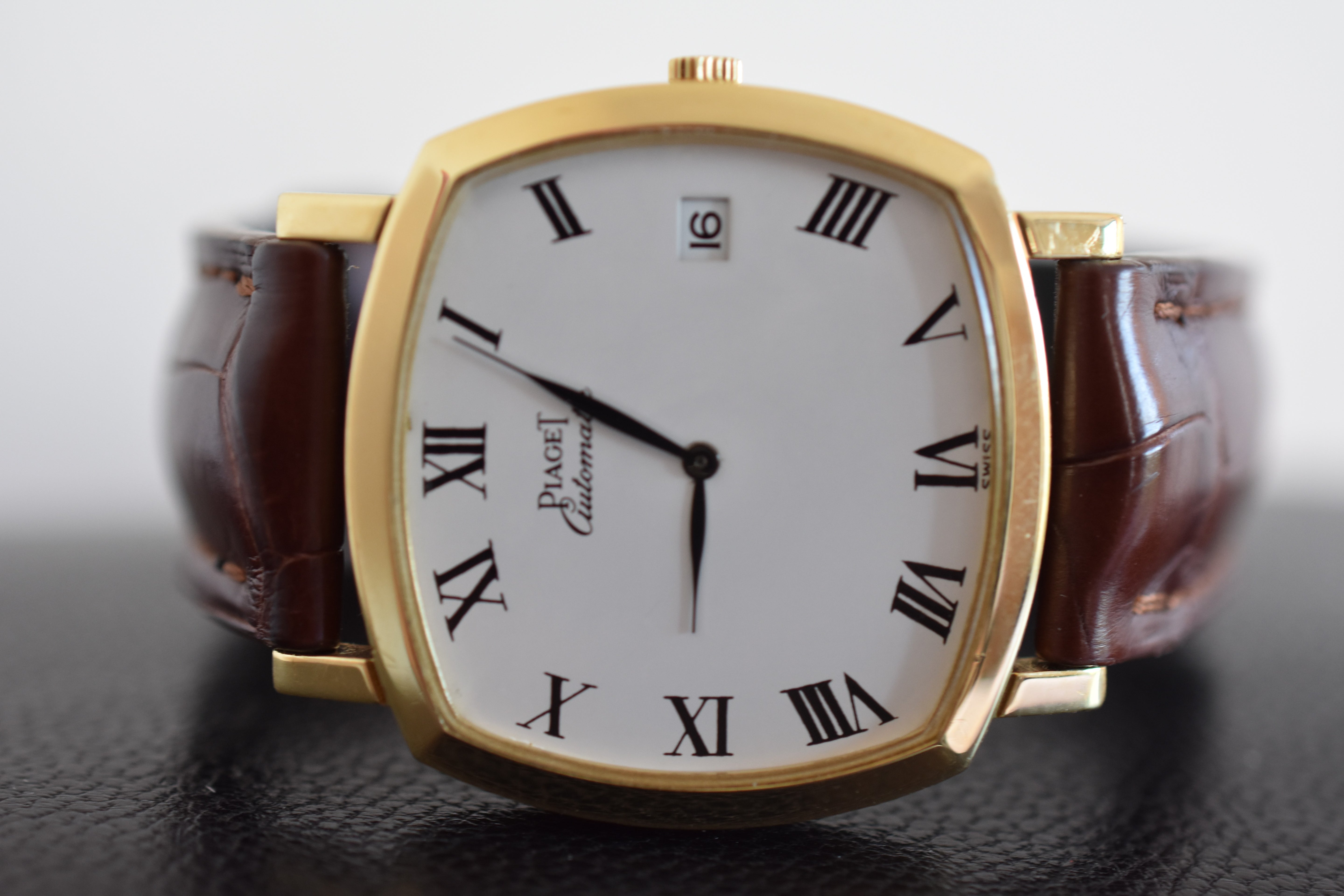 Watch PIAGET Automatic cushion in yellow gold