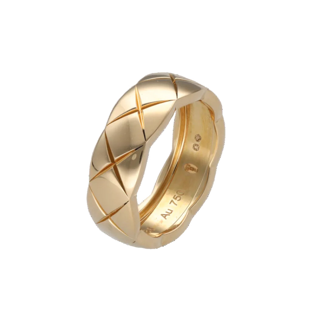 CHANEL "Coco Crush" Band Ring in yellow gold