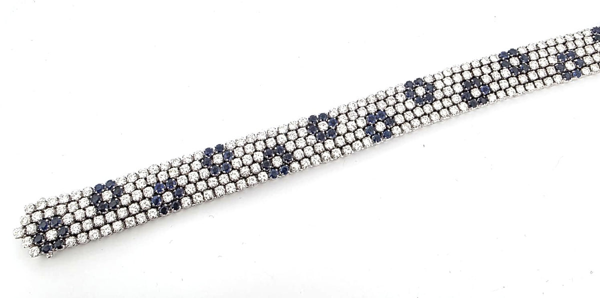 Flexible bracelet in white gold, sapphires, and diamonds