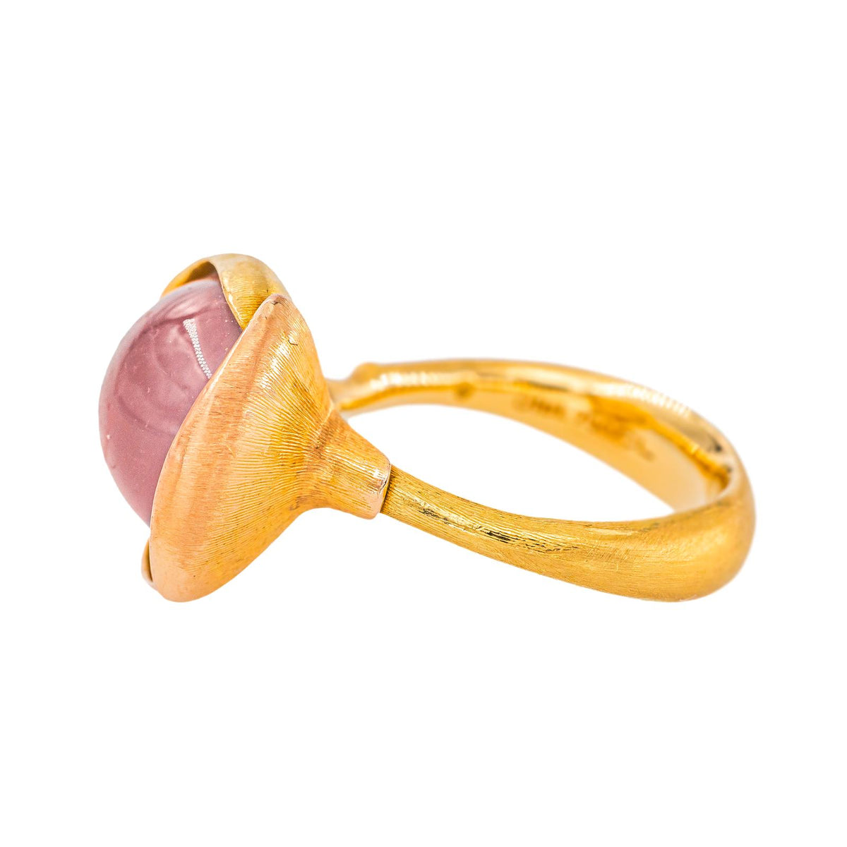 Ole Lynggaard Lotus Ring in Yellow gold with Rose Quartz